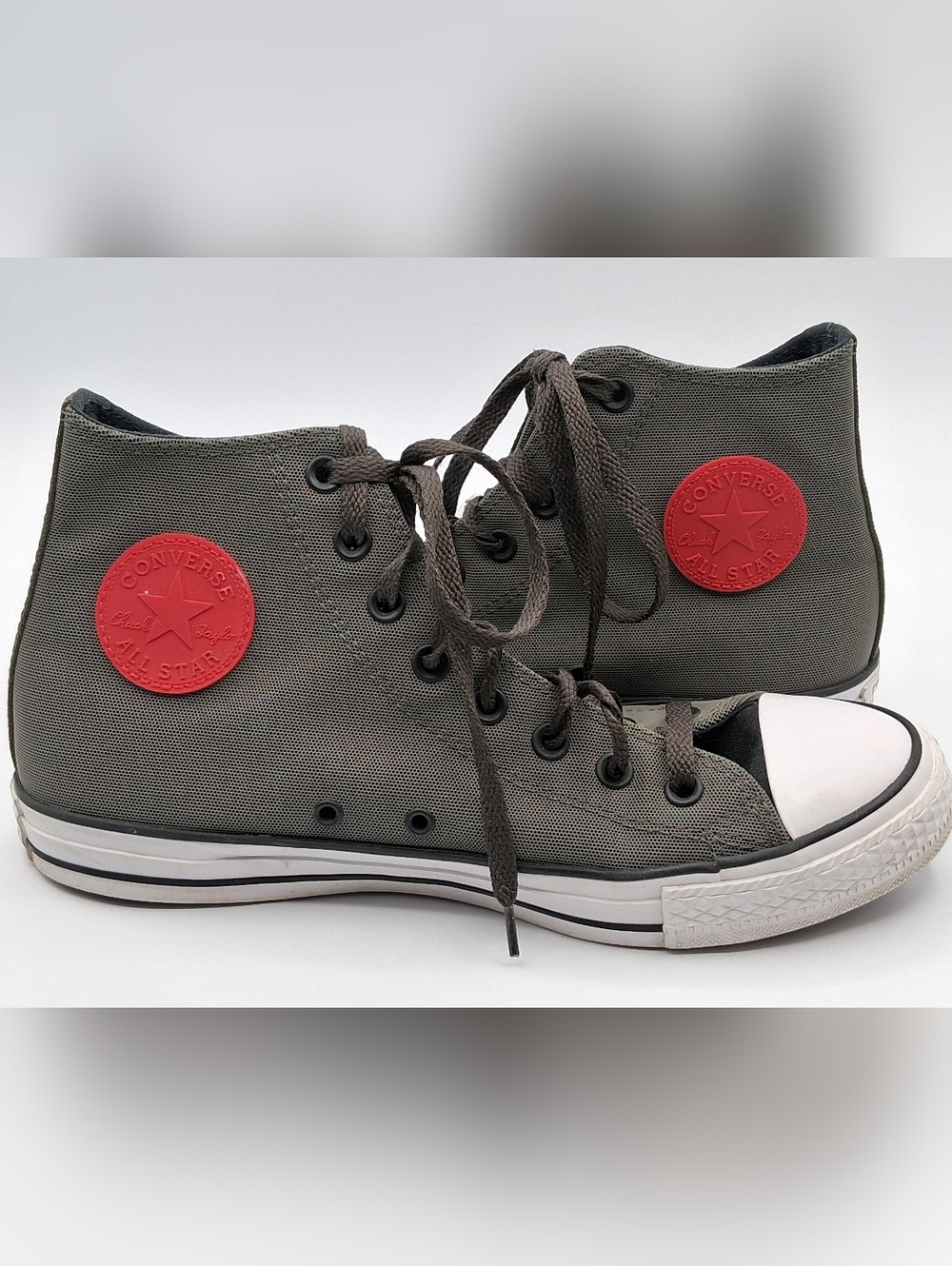 Men Converse Chuck Taylor All Star High Cast Iron Gray. Size 8.